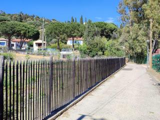 Villa au Lavandou avec terrasse, climatisation et option Wi-Fi - FR-1-308-174 - Le Lavandou - 1