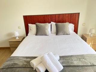 POOL AND CONFORT 3 habitaciones y garaje By apartamentos Logroño - 3