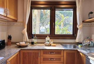 Beachhouse 2min to the sea with pool & wonderful garden - 4