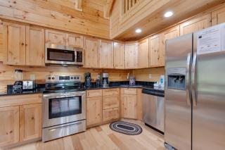 Simply Unforgettable - Gatlinburg - 5