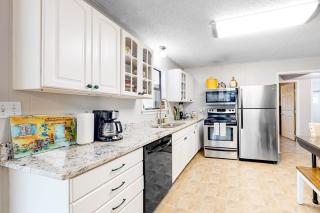 Riverhaus - McQueeney - 6