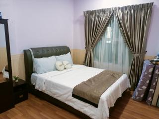 Sekinchan Guest Room 2R1B 4Pax with View - Sekincan - 3