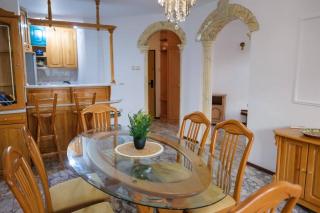 Great and large two bedroom Maisonette with lovely view & FREE parking Center - Plovdiv - 9