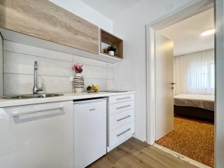 Apartments Valerian - Novigrad - 3