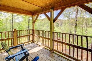 Peaceful Ellijay Home with Deck - Hike and Fish! - 9
