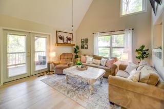 Peaceful Ellijay Home with Deck - Hike and Fish! - 7