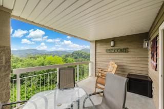 LeConte View Retreat Whispering Pines 454 - 5