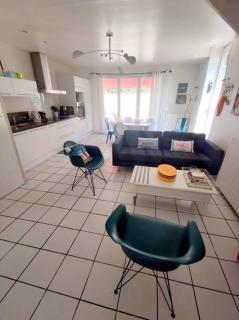 Maison de charme avec piscine - 1