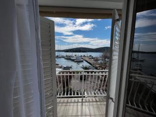 SeaView apartments - Tisno - 5