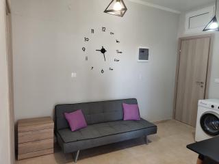 Elina House and Garden - 8