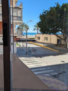 Amplio, vistas, parking, a 50 mts de la playa - Cullera - 2