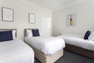 Toft House - Air Host & Stay - Free Parking - Liverpool - 8