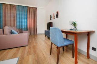 Romantic в высотке Exclusive - Almaty - 1
