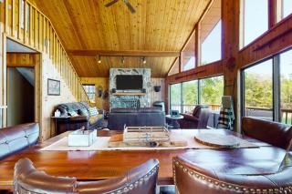The Lake House - Jacksboro - 1