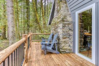 John Lake Lodge - Rhododendron - 6