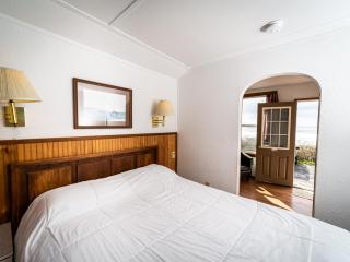 Oceanside Ocean Front Cabins - Oceanside - 4