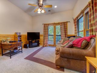 Mountain Flower - Pigeon Forge - 1