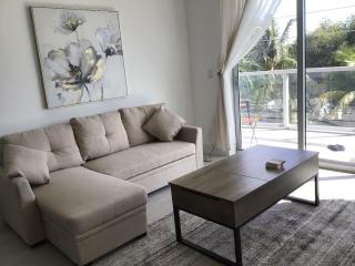 Spacious 2 Bedroom, 2 Bathroom condo with heated outdoor pool and jacuzzi! - 7