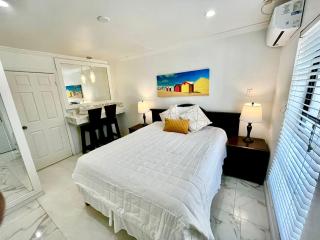 Colony Club Inn & Suites - Nassau - 9