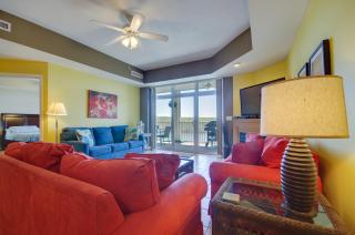 Lakefront Osage Beach Condo Balcony and Pool Access - Osage Beach - 8