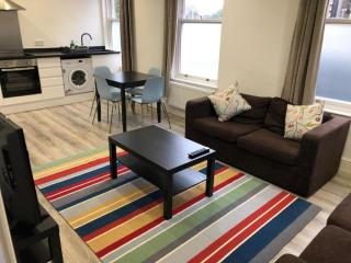 2Bed - FreeParking - Laundry - 30MinToLondon - Chelmsford - 0