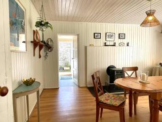 Traditional farm cottage with woodburner by stream - Cladich - 3