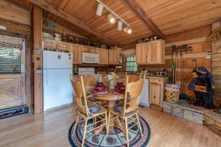 Rustic Charm - Gatlinburg - 1