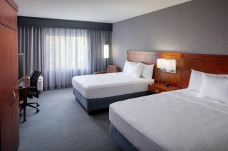 Courtyard by Marriott Charleston Downtown/Civic Center - 1