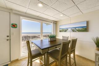 Stunning Beachfront Condo with Panoramic Ocean View - 7