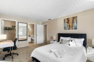 Spacious 2 Bed/2 Bath Condo with Gym and Laundry - Melbourne - 5