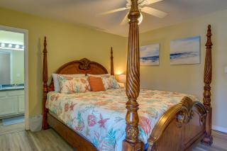 Breezy Fort Walton Townhome about 5 Mi to Beach! - Fort Walton Beach - 1