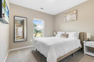 Luxury 3 Bedroom/2 Bathroom Condo in Melbourne FL with Pool, Gym and Laundry - Melbourne - 7