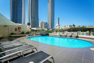 Cosmopolitan - Hosted by Coastal Letting - Gold Coast - 4