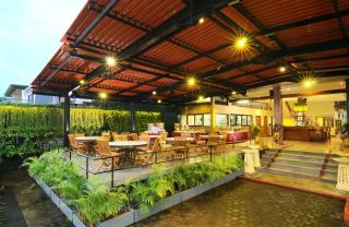 Green Garden Hotel - 4