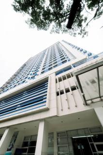 New York Suite at The Loop at Limketkai - 2