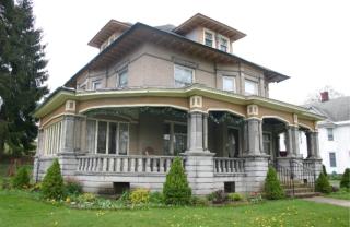 Tarry Here Mansion Bed & Breakfast - Salamanca - 0
