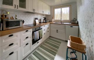2 Bedroom Awesome Home In Torestorp - Torestorp - 8