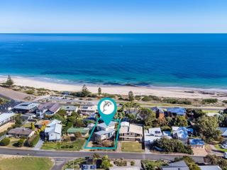 Lewis Retreat 40 Lewis Road - 9