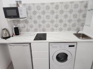 Allo Apartments "Real Escuela" Centro Loft - 5