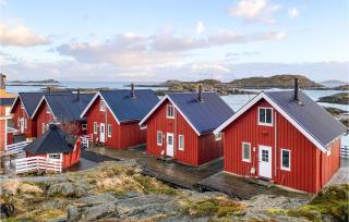 Stunning Home In Offersøy With Sauna - 2