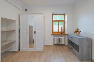 Historical Oldtown Charm with Modern Comfort by Polo Apartments - 4