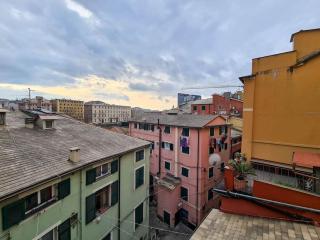 Historic house close to station - Genova - 1
