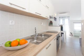 Apartments Bandić - 30 meters to the beach - 4