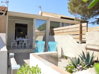 Studio Cabine Mezzanine 4 Pers avec Piscine et Parking - Proche Plage et Centre à Saint Pierre La Mer - FR-1-229D-239 - Saint Pierre La Mer - 9