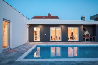 La Reina House - Private Heated Pool - Bibinje - 0