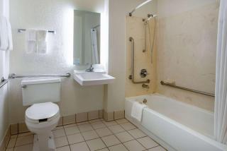 Hotel Carolina A Days Inn by Wyndham - Hilton Head Island - 6