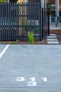 City Lights Retreat with Carpark 2 Bed 2 Bath - Christchurch - 6