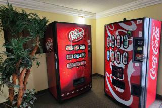 Super 8 by Wyndham Temple I-35 - 7