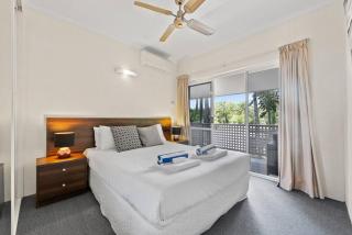 Reef Resort, Lagoon Pool Scooters, Bar 1R - Port Douglas - 1