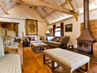 Old Downton Lodge - 6